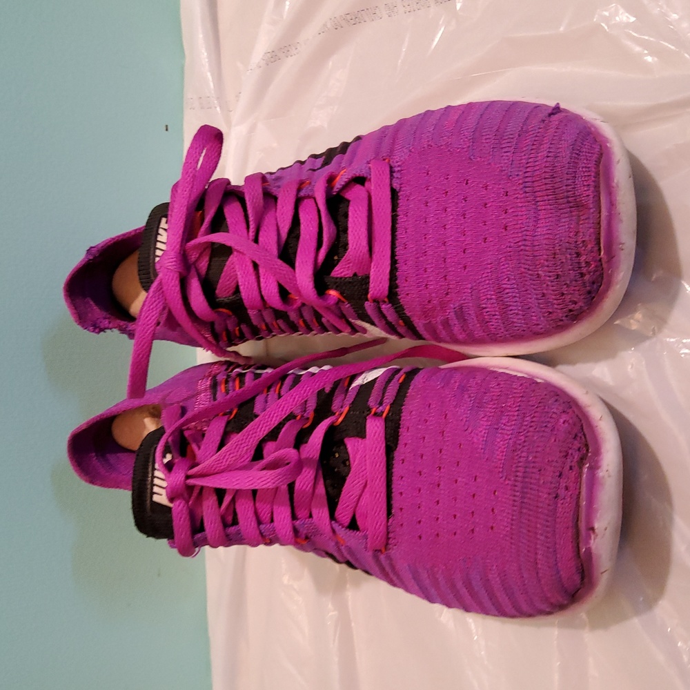 2 Pairs Natural Flex Running Shoes - Picture 6 of 9